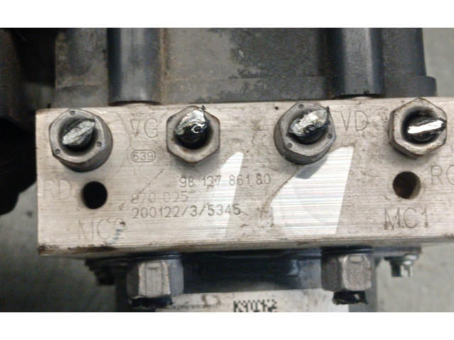 Блок АБС 9832278080, 1682593880   Peugeot  5008   -  года