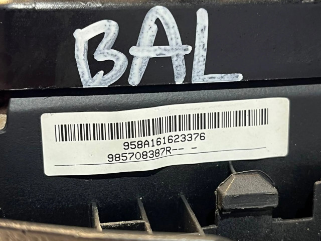 Подушка безопасности водителя 34079431A, 985708387R Dacia Duster