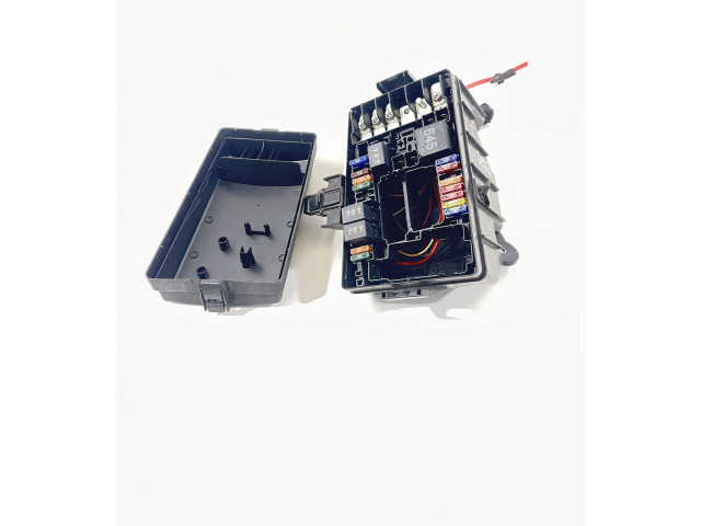 Блок предохранителей  5Q0907361A, 5Q0937132A   Volkswagen Golf VII    