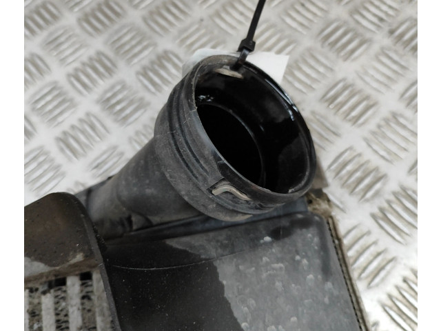 Интеркулер  7P0145804A   Volkswagen Touareg II 