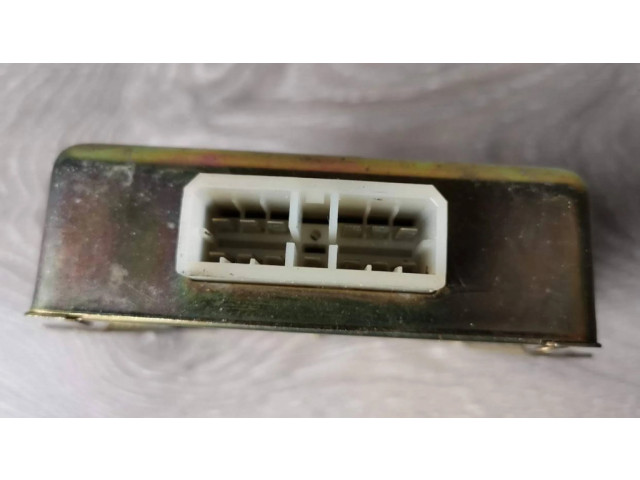 Řídící jednotka MD303880, K8T73471 Mitsubishi Space Wagon 1992