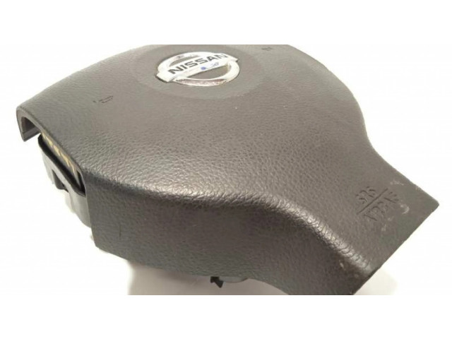 Подушка безопасности водителя 98510EM28C   Nissan Tiida C11