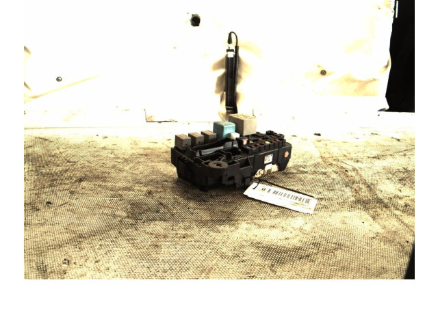 Блок предохранителей Daihatsu Sirion