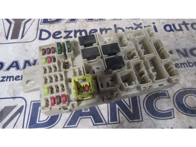 Блок предохранителей 8637B054, G8C930MG0Z03 Mitsubishi L200