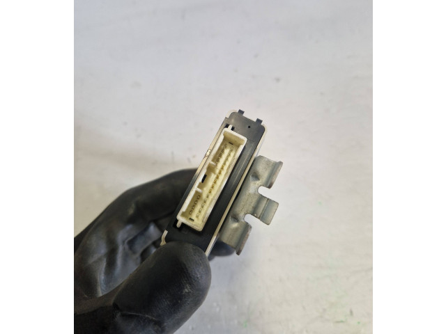 Блок управления двигателем ECU