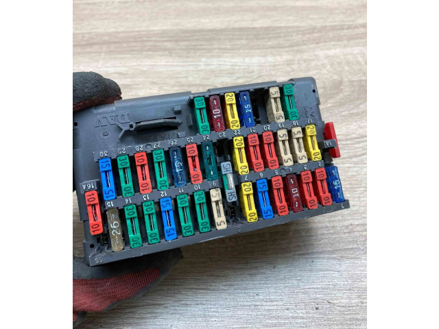   Pojistková skříňka 9459081380, 1153203   Peugeot 406 1996