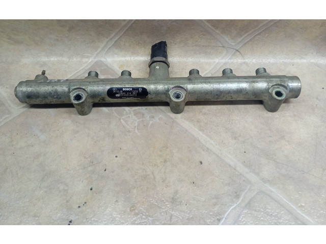 Топливная рампа 0445214061   KIA Sorento  