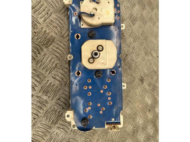 Přístrojová deska Nissan Patrol Y60 19414502AC