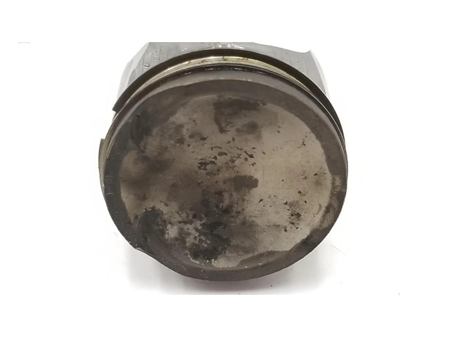  Поршень с шатуном  120106320R  Dacia Sandero для бензинового двигателя 0.9