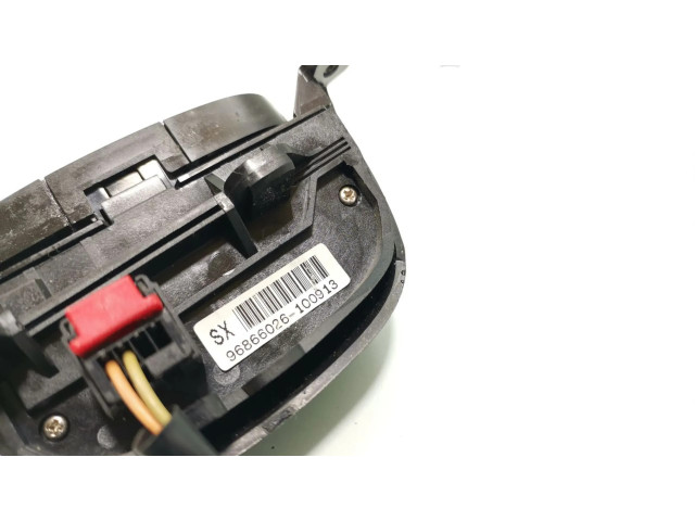 Кнопки рулевого колеса