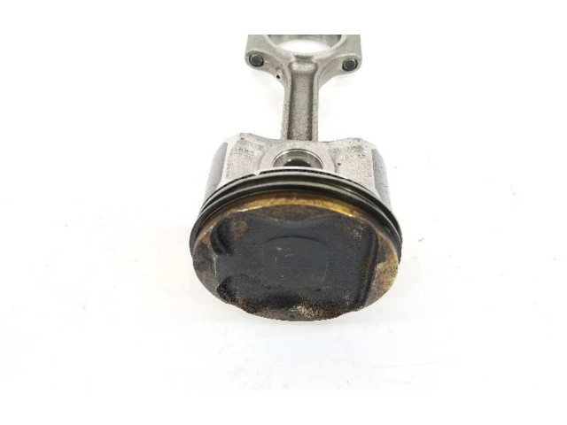 Píst 120A10724R   Dacia Dokker  pro benzínový / Газ motor 1.6  