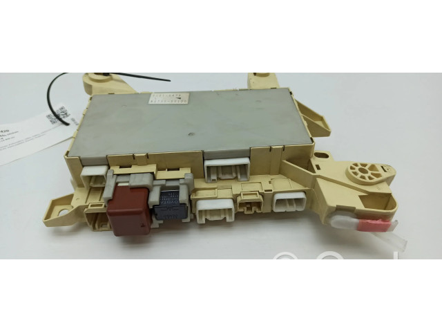 Блок предохранителей 8273050100, 0J210474   Lexus LS 430    