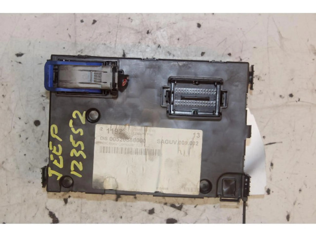 Блок предохранителей    Jeep Renegade    