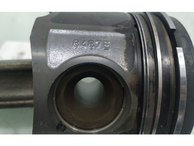 Píst 8487E BMW 1 E81 E87 pro naftový motor 2.0 M47N204D4