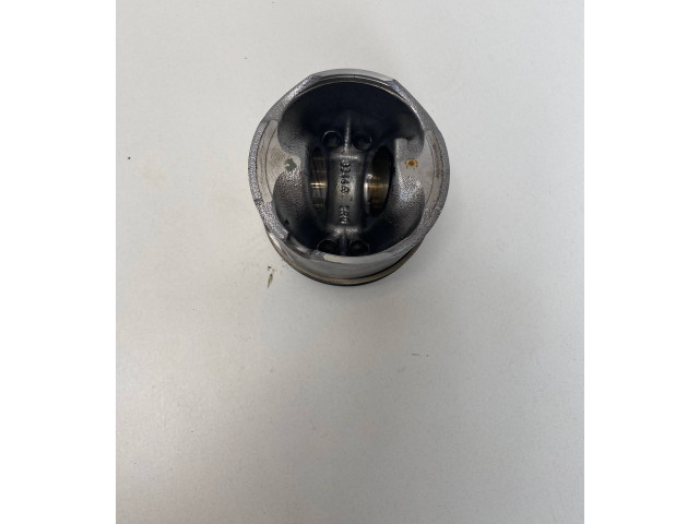  Поршень  8344A 3R0  Jeep Cherokee для дизельного двигателя 2.0