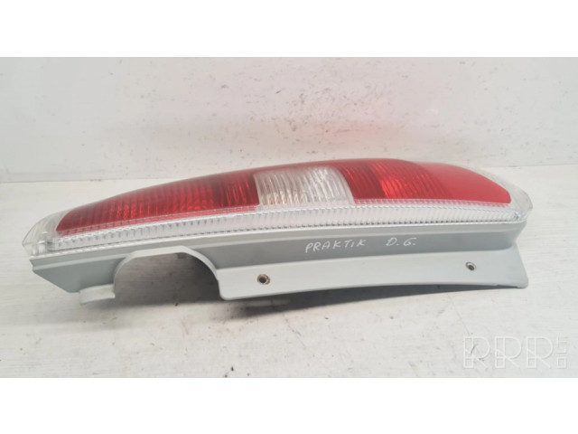 Задний фонарь правый сзади 5J7945096, 5J7945112OZ    Skoda Praktik (5J8)   2006-2015 года