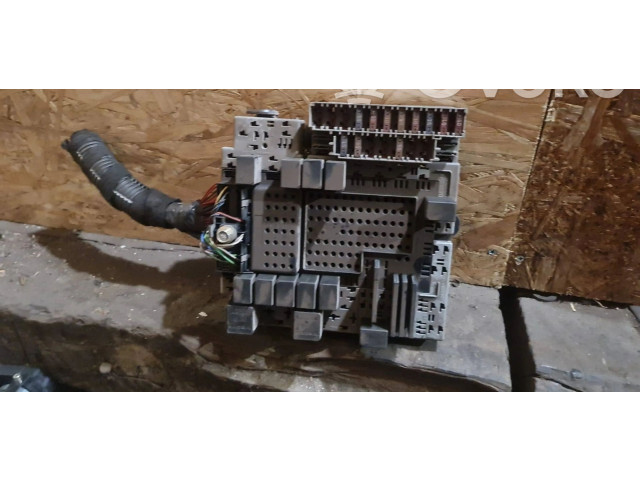 Блок предохранителей 08696098 Volvo XC90