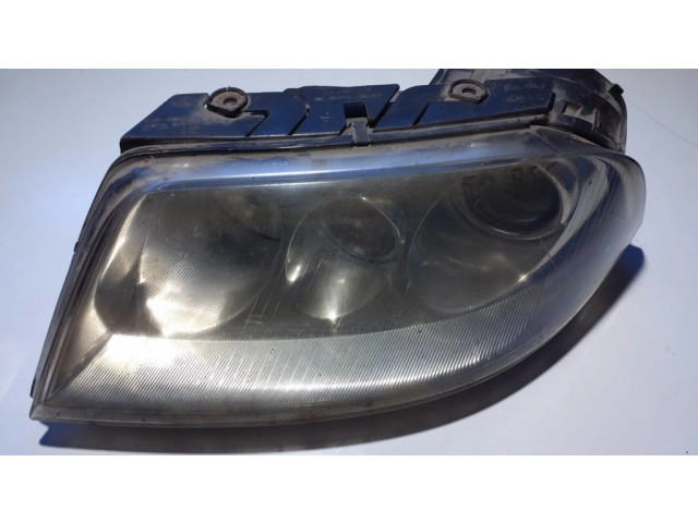 Передняя фара  