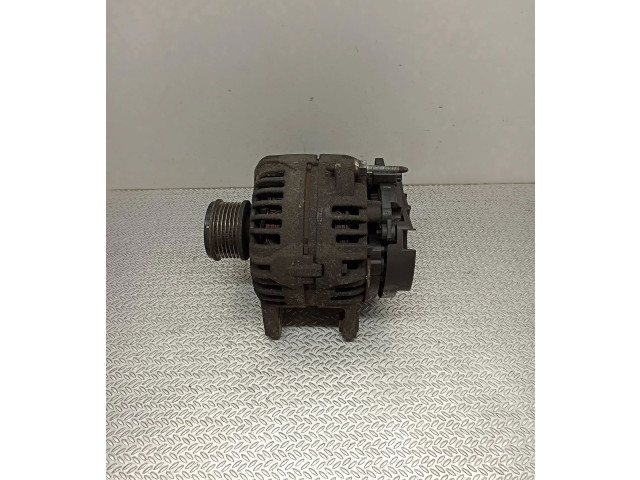 Генератор 8200660033A, 0124425071   Renault Clio III      