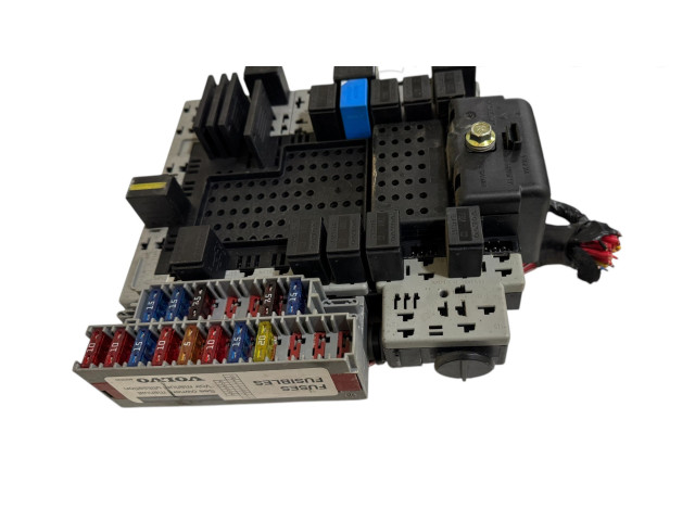 Блок предохранителей  9401802, 160949327   Volvo V70    