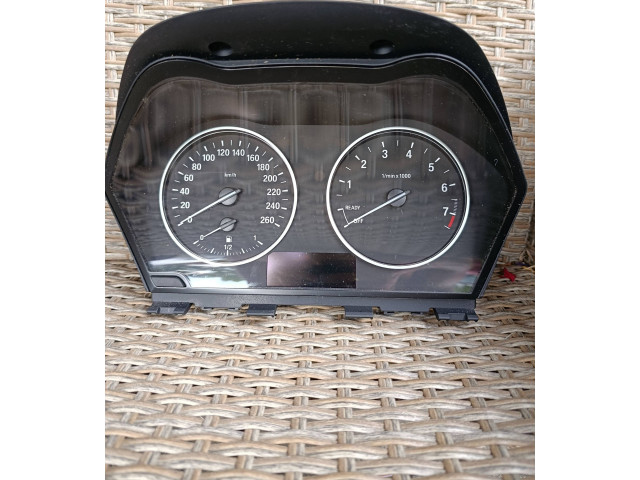 Přístrojová deska BMW 1 F20 F21 2012 17649411, 9283274