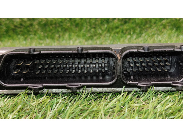 Řídící jednotka 03E906023J, 5WP40494 Skoda Roomster (5J) 2007