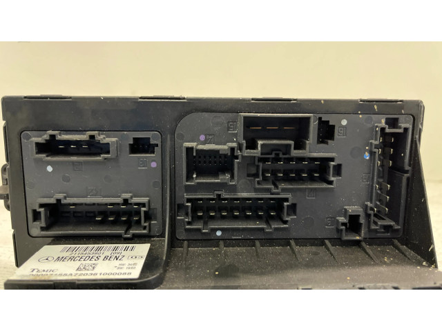 Pojistková skříňka 2115453901 Mercede-Benz S W220 2001