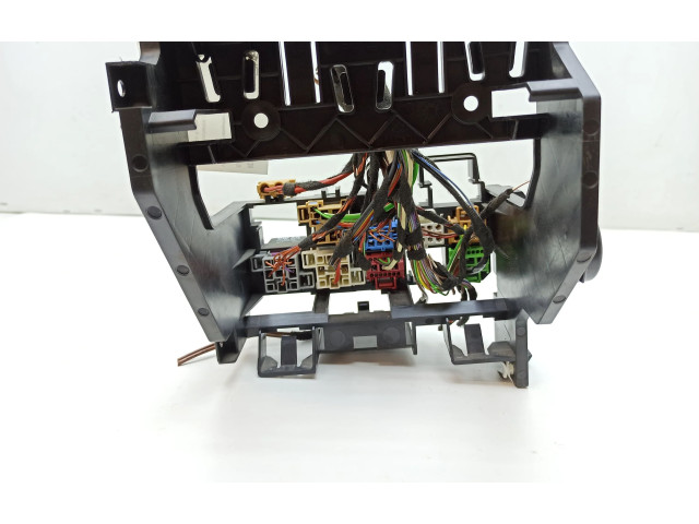 Pojistková skříňka 3C0951253C, 7E1937535G Volkswagen Transporter - Caravelle T6 2016