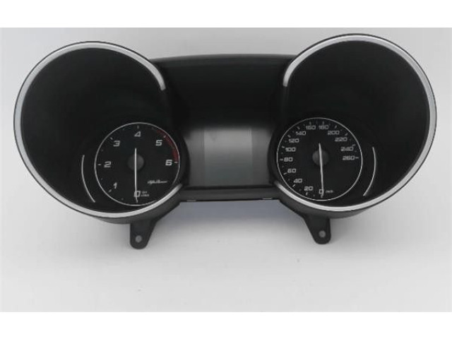 Přístrojová deska  Alfa Romeo Giulia 2018 A2C16157401, A2C11363500  