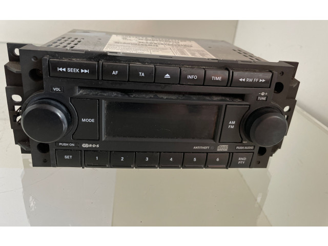 Радио/ проигрыватель CD/DVD / навигация