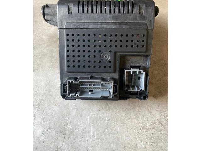 Pojistková skříňka 30765643, 28043320 Volvo XC90 2007