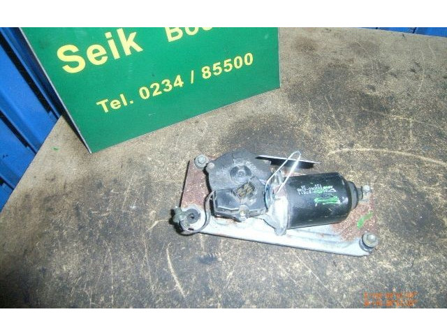 Моторчик дворников     Daihatsu Feroza