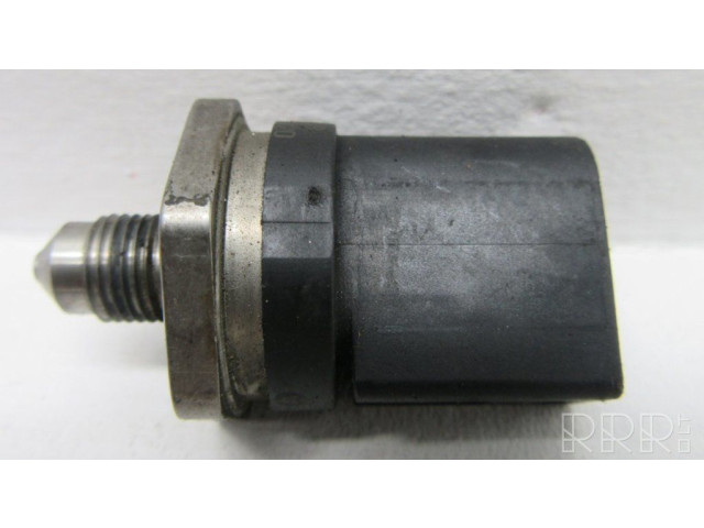 Датчик уровня горючего