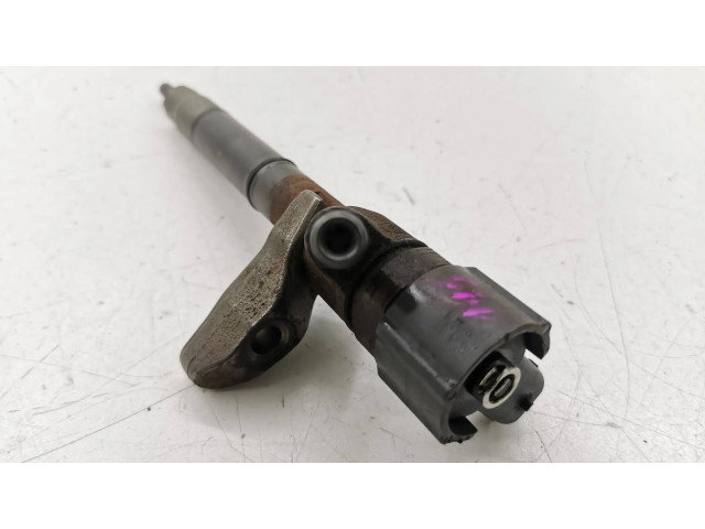 Vstřikovač 338002A800 Hyundai i40 pro naftový motor 1.7