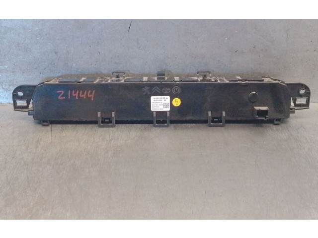 Блок управления климат-контролем 98081722ZD, 98081722ZD   Citroen Jumpy