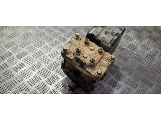 Jednotka ABS 0265201074   Renault Trafic I 1997