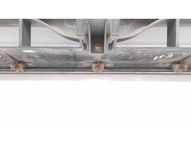 Передняя решётка Nissan Pathfinder R50 1996-2005 года