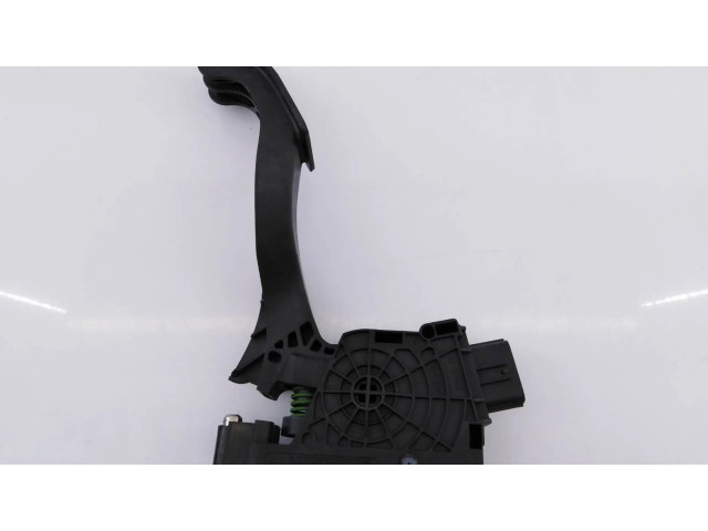 Педаль акселератора