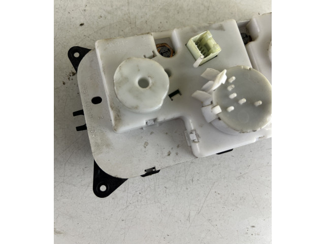 Блок управления климат-контролем P55037533AD, P55037533A   Jeep Cherokee III KJ