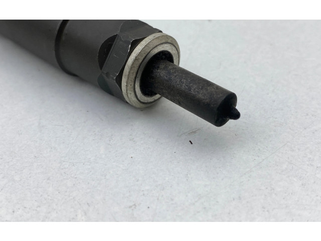 Vstřikovač 236700W020, 111017 Toyota Auris 150