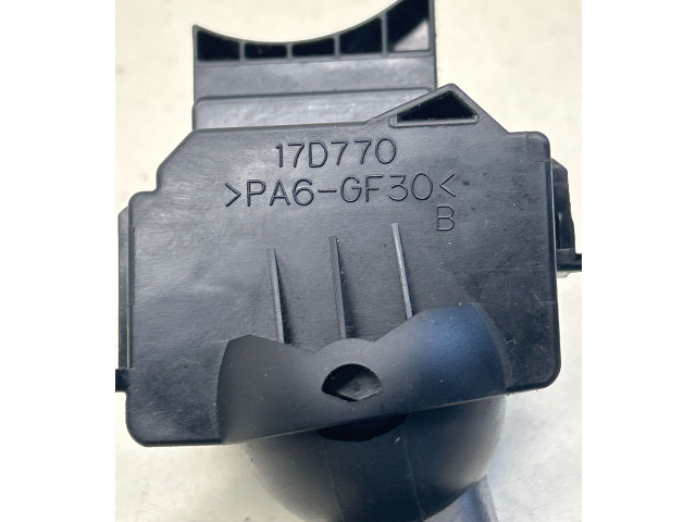 Ручка стеклоочистителей 17D770   Volvo C30