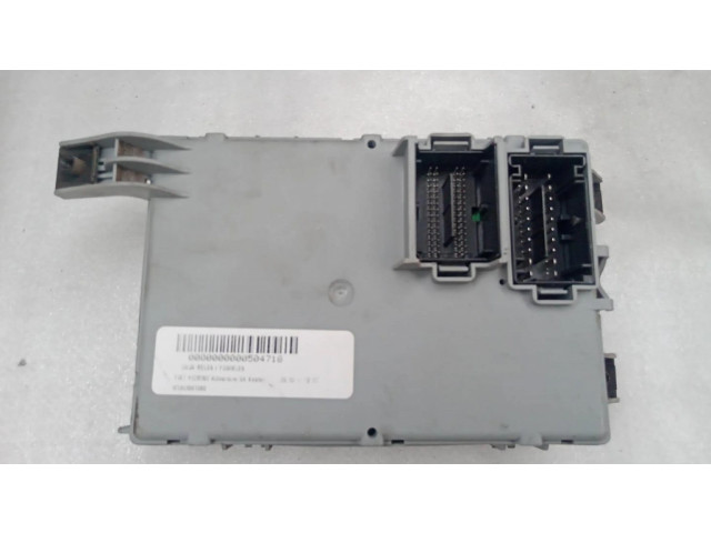 Блок предохранителей 01383881080   Fiat Qubo    