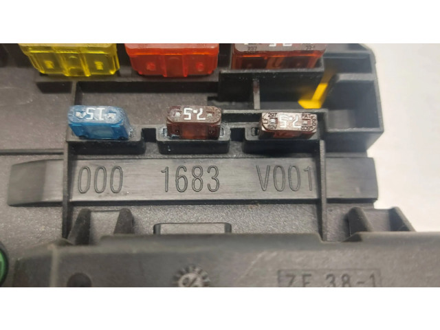 Pojistková skříňka 0001683V001, ZF381 Smart ForTwo 2002