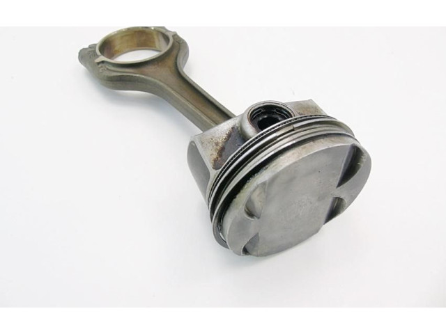 Поршень с шатуном 04EM Volkswagen Golf VII