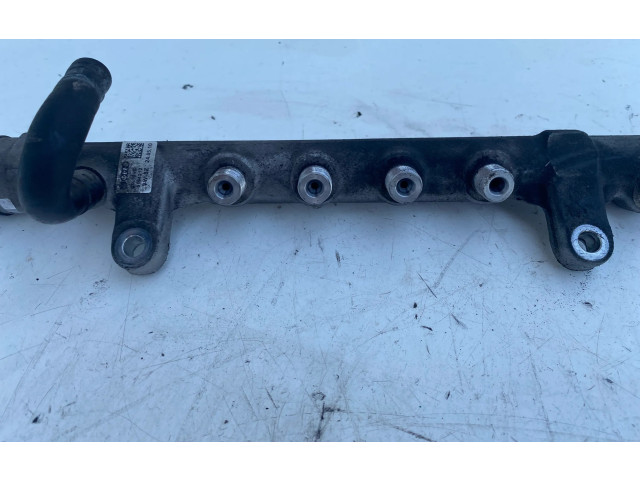 Vstřikovací lišta 03L089C   Volkswagen Tiguan     