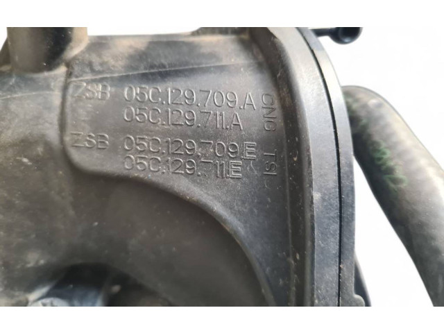 Поршень Всасывающий коллектор DLA DLAA 05C129709E, 05C145785C  Skoda Octavia Mk4  