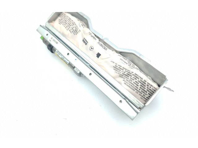 Подушка безопасности для колен 2048601902   Mercedes-Benz GLK (X204)