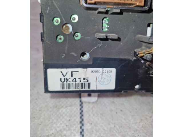 Přístrojová deska  Nissan Navara D22 2003   