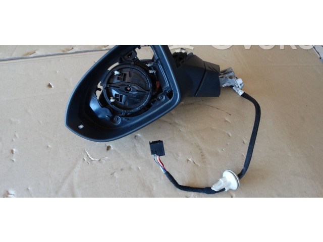 Зеркало электрическое        Volkswagen Golf VIII  2019 -  года   