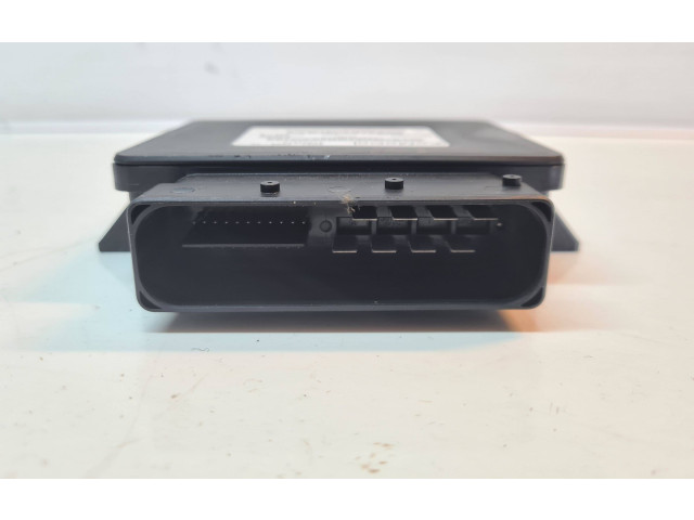 Форсунка 6G912598CE, 31334872    Volvo V70  D4204T 